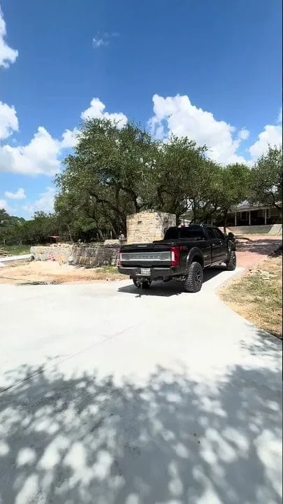 San Marcos Driveway & Entryway Pour